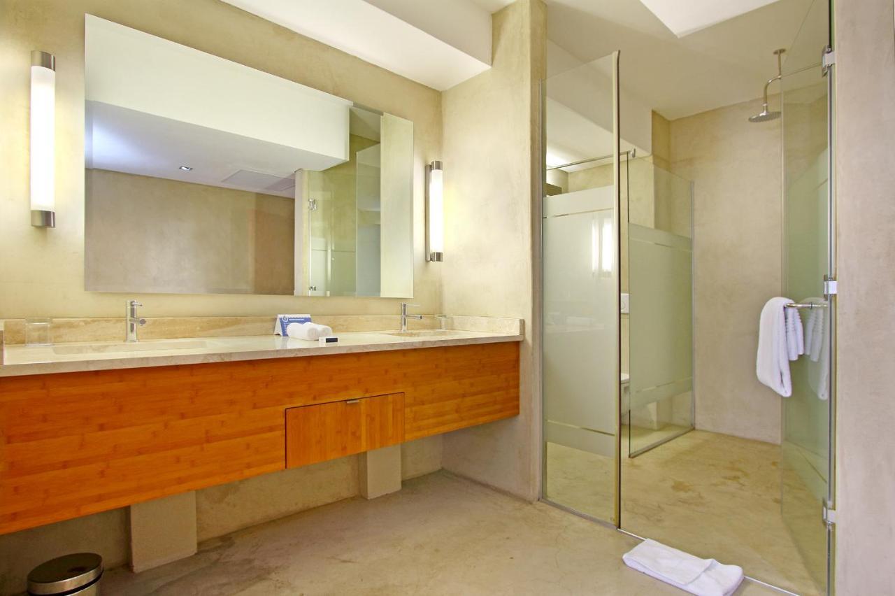 Hotel Thirty Keys 3*